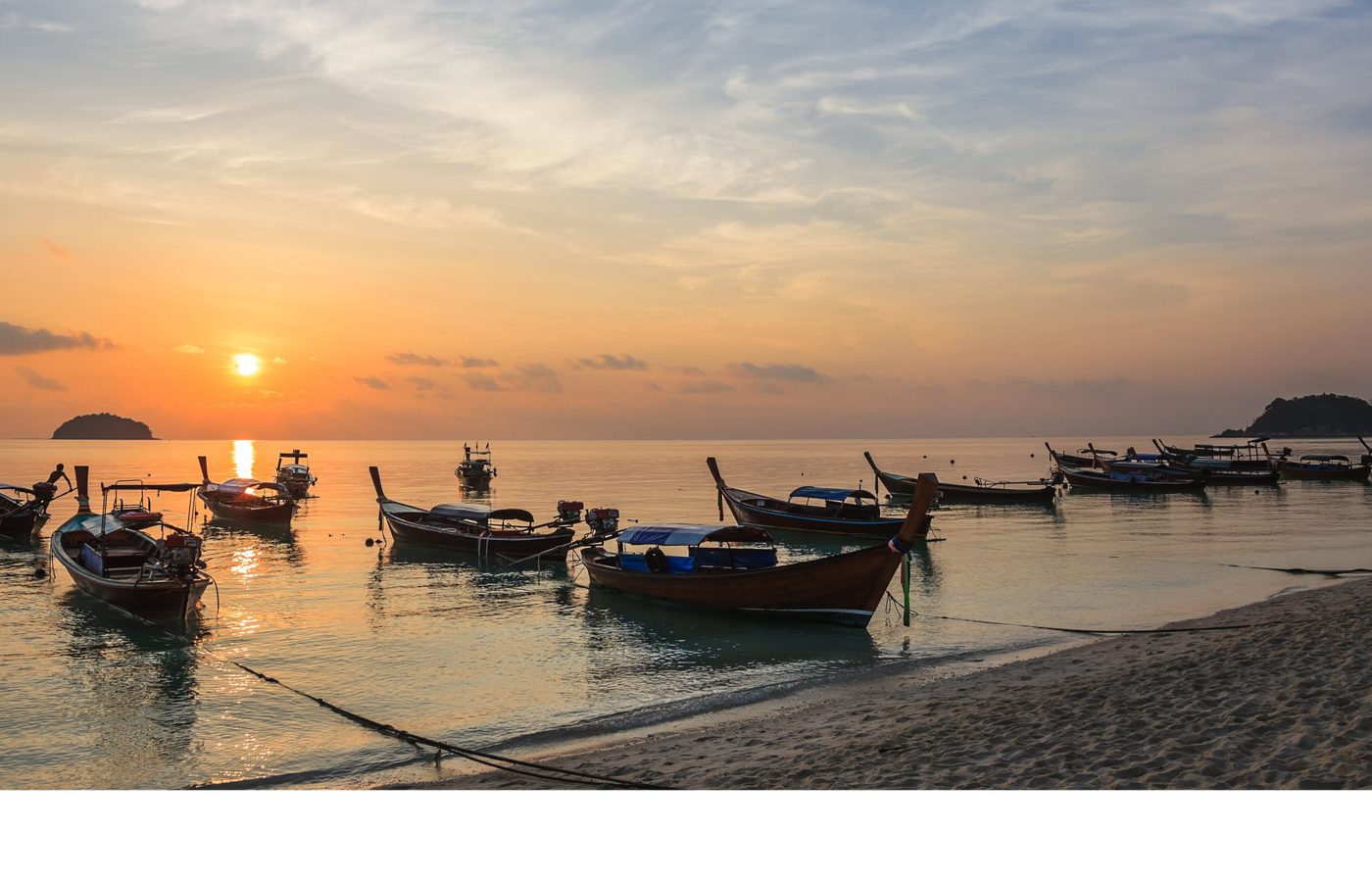 4. ’s Avonds de “Walking Street” verkennen