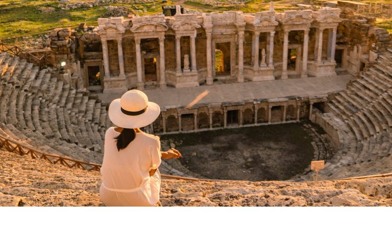 Pamukkale＆Hierapolis：「コットンキャッスル」と聖なる古代都市を巡る旅
