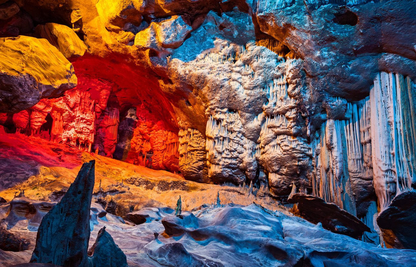 5. Oudtshoorn：砂漠の逃避行とCango Caves
