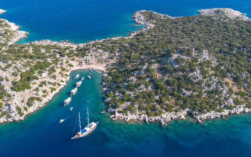 Kekovaの沈没都市：リュキアの歴史とターコイズの海を巡る旅