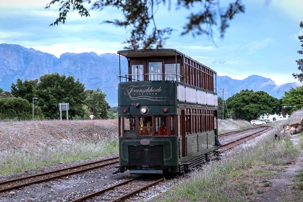 Hop-on hop-off wine tram transfer to Franschhoek with Hotel Pickup