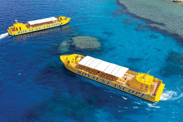 Semi-Submarine Cruise and Snorkeling in Makadi Bay with Hotel Pickup
