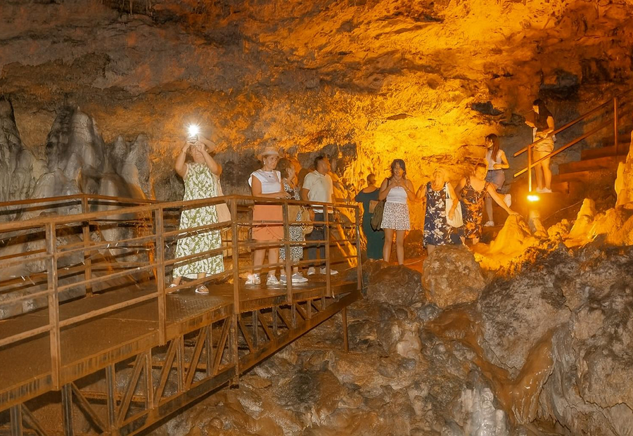 Main tour image